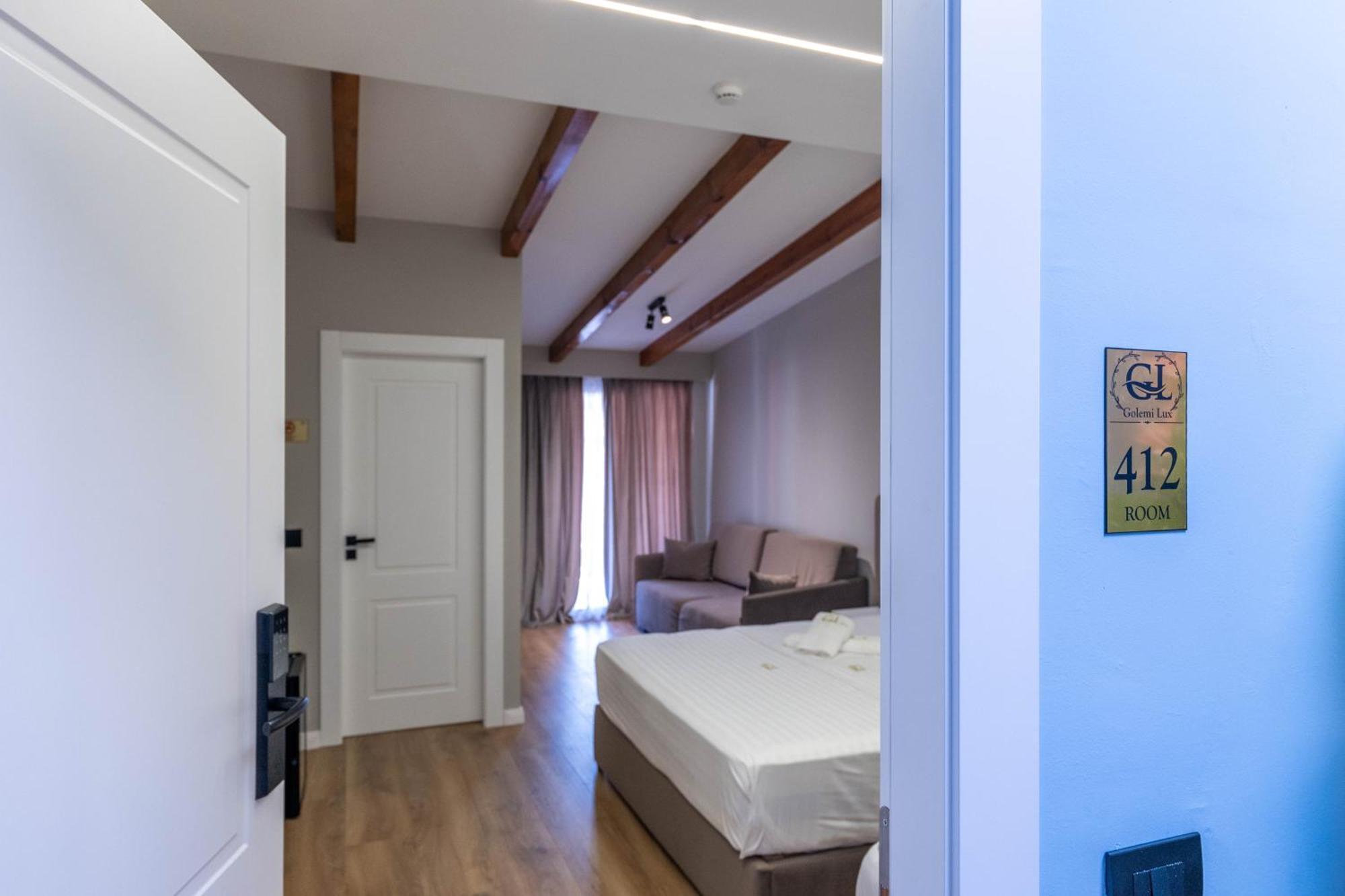 Golemi Lux Hotel Kültér fotó